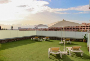 Ocean Garden suite 108 con jardín privado y vista al mar